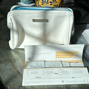 Rodan & Fields Travel bag NWT + Reverse regimen sample pack